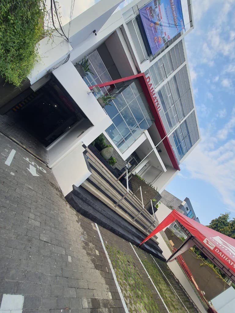 Renovasi Gedung